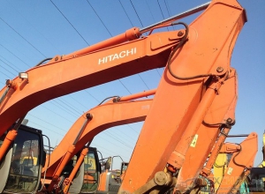 Экскаватор Hitachi  ZX200